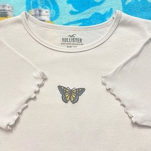 Hollister must have collection baby tee